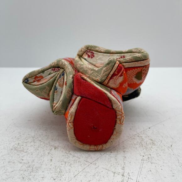 Vintage Gofun Japanese Ichimatsu Girl Doll Black Hair Silk Kimono Ningyo 11.5" - Picture 6 of 9